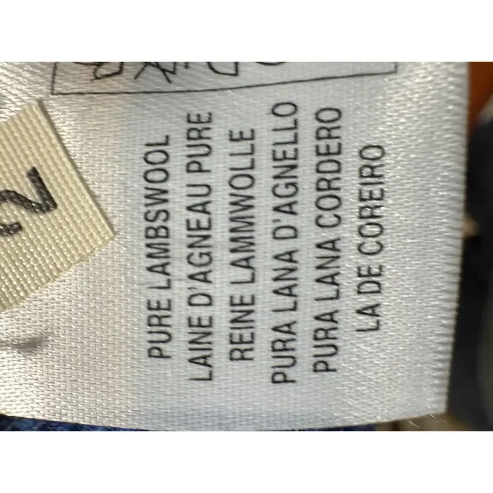 Alan Paine Lambswool Blue V Neck Sweater for O'Connell's of Buffalo 42 Large